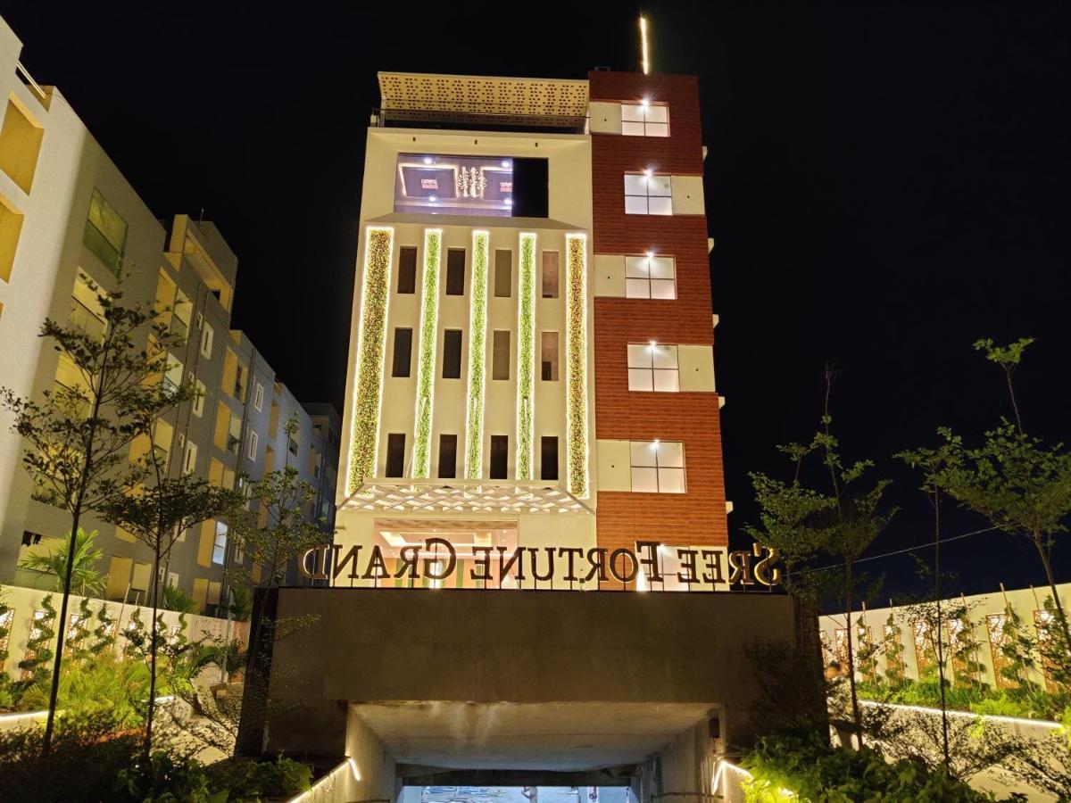 Tadepalle Sree Fortune Grand, Tadepalli酒店 外观 照片